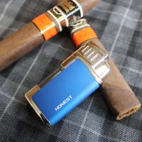 Honest Bodmin - Twin Jet Lighter - Blue (HON96)